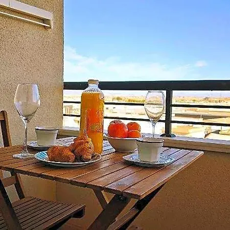 Comfortable In Excellent Location Apartment